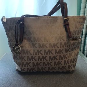 Michael Khors Purse